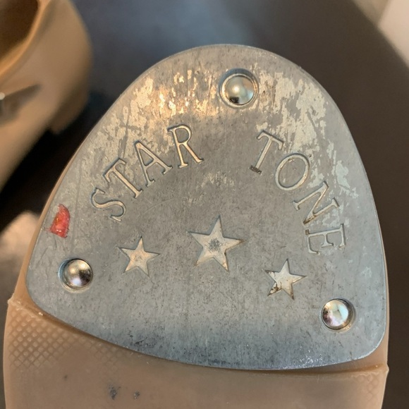 Star Tone Mary Jane Style Tap/Dance Shoes w/Buckled Strap across Instep; Size 8M - Picture 14 of 15